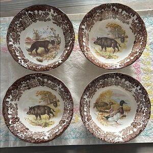 Set of 4 vintage Palissy England Game Series bowls